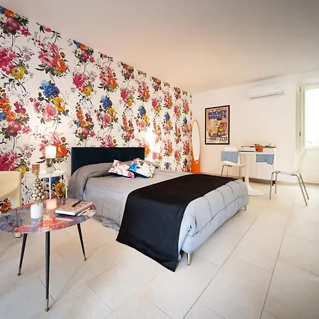 Arco Del Mercato Apartment Syracuse